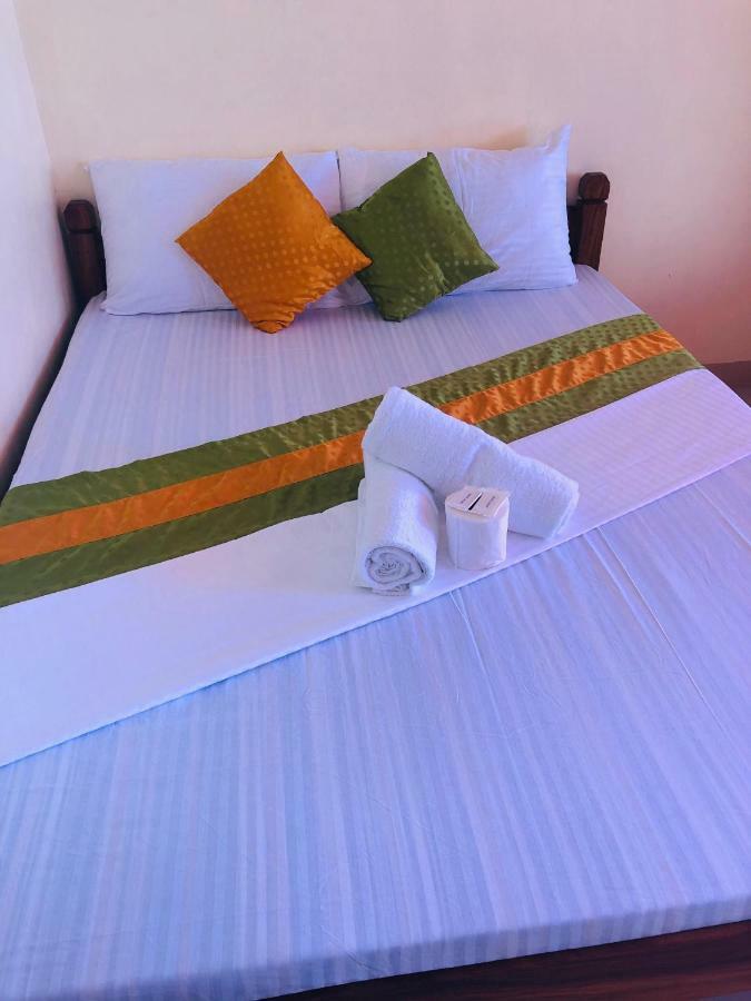 Rl Coastline Inn El Nido Extérieur photo